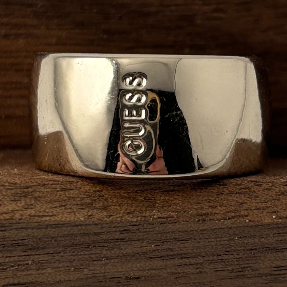 Guess "Basic" Wide Band Ring - Picture 5 of 10